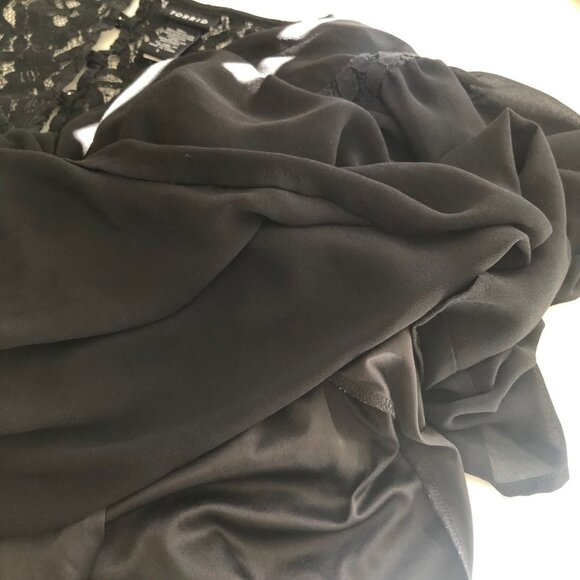 Black blouse Torrid Blouse Size 1 - Picture 5 of 8